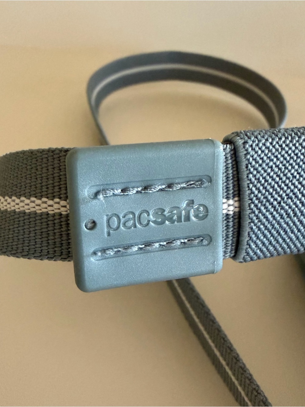 Pacsafe® GO Anti-Theft Tech Crossbody(Fresh Mint) - Picture 4 of 8